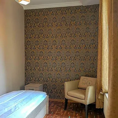Kadriorg Hostel *
