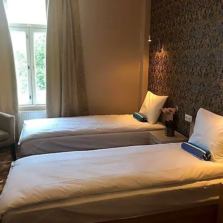 Hostel Kadriorg