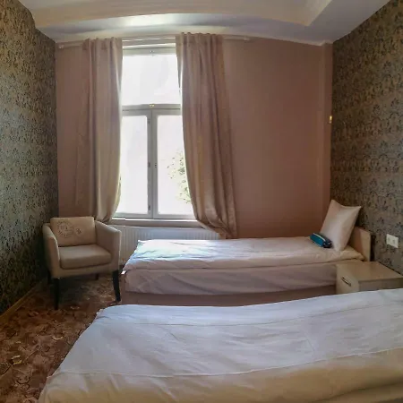 Hostal Kadriorg
