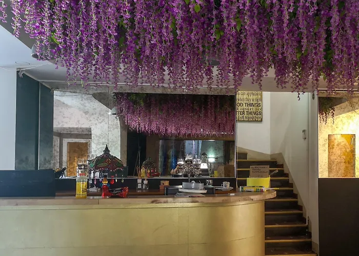 Kadriorg Хостел Таллин